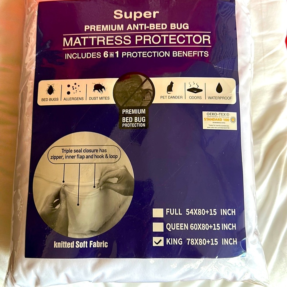 Premium Anti-Bed Bug Mattress Protector includes 6 in 1 protection benefits